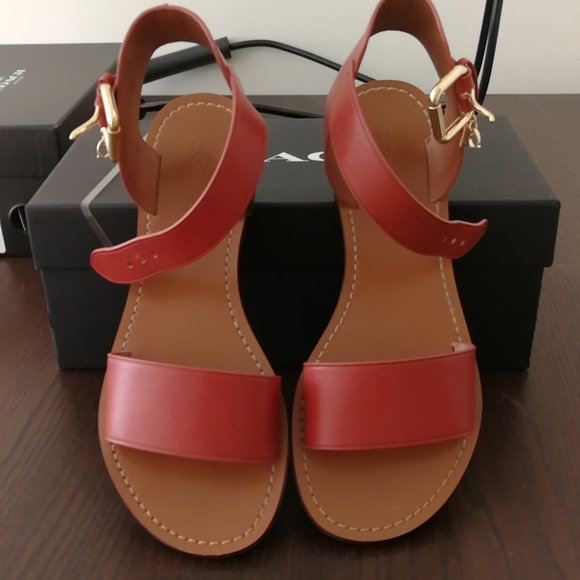 Coach Sandal - Picture 8 of 8